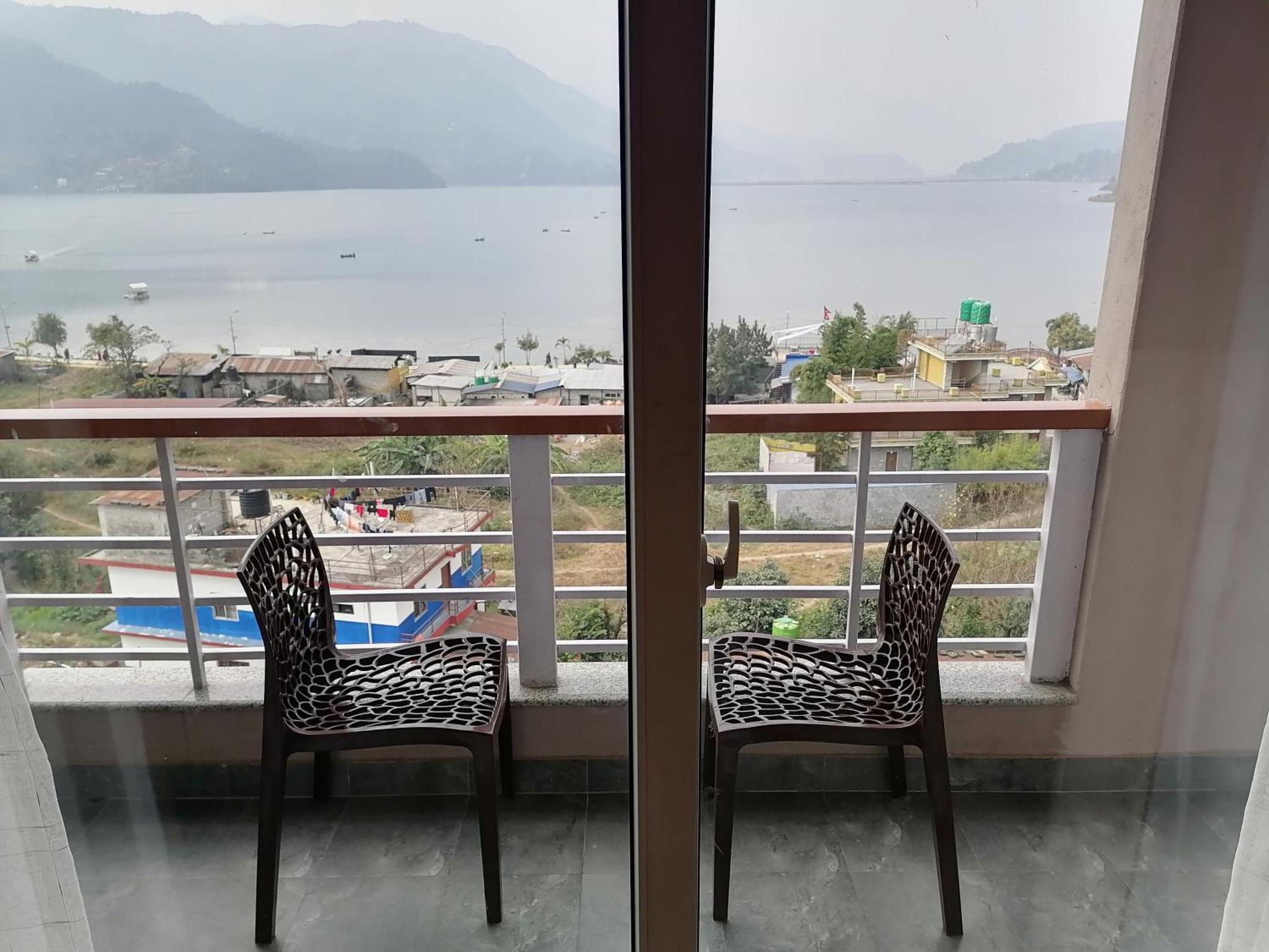 Urban Boutique Hotel Pokhara Exterior foto