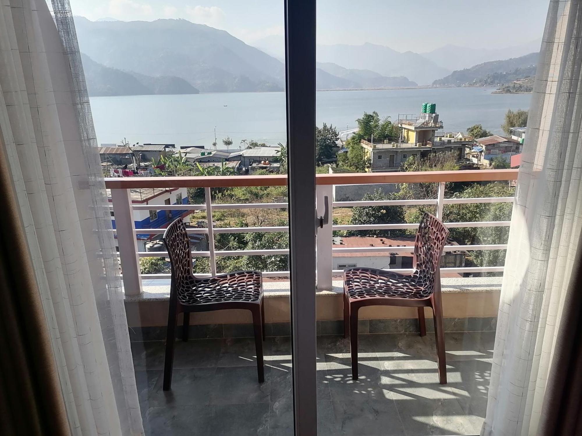 Urban Boutique Hotel Pokhara Exterior foto